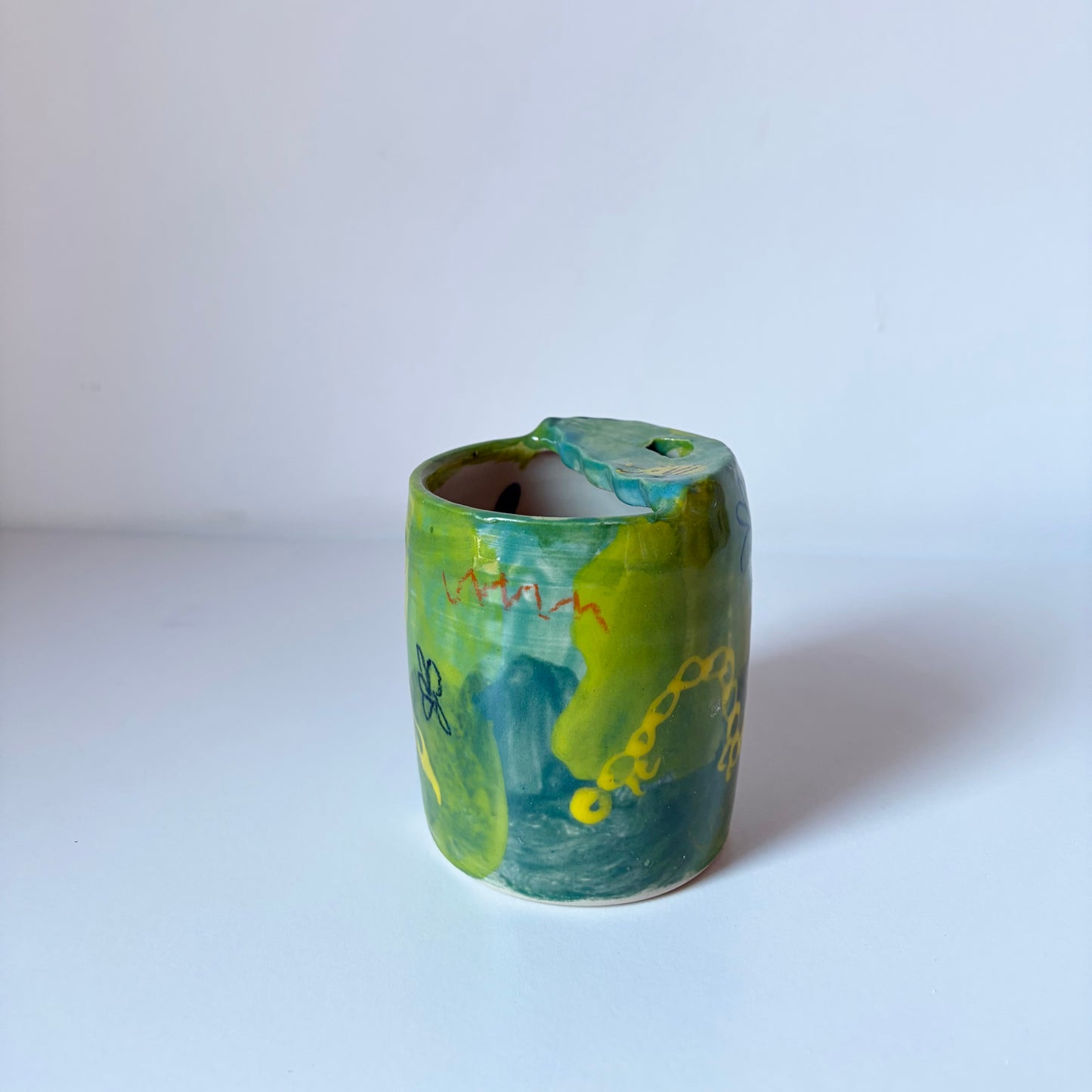 Green travel mug