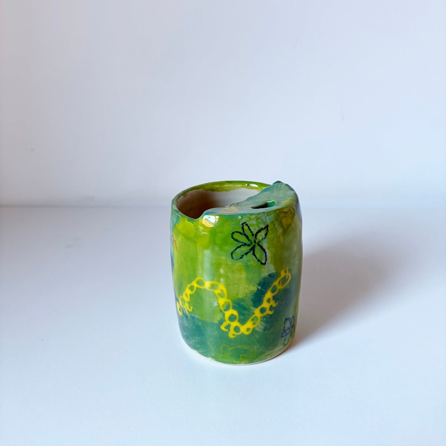 Green travel mug